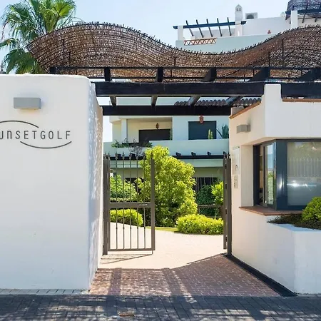 Luxury With Spacious Private Garden & Seaview * Estepona