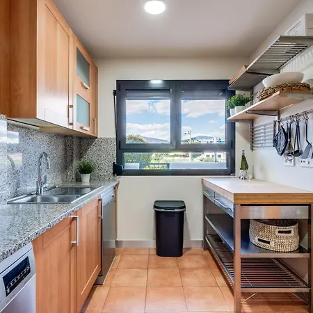 Luxury With Spacious Private Garden & Seaview Estepona