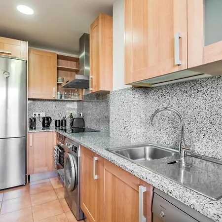 Luxury With Spacious Private Garden & Seaview * Estepona
